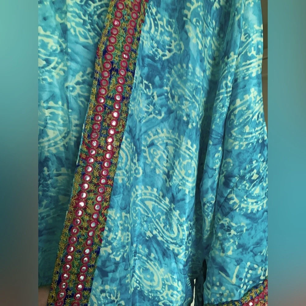 White Waves Silk Blend Kimono Cardigan - One Size NWOT🌴